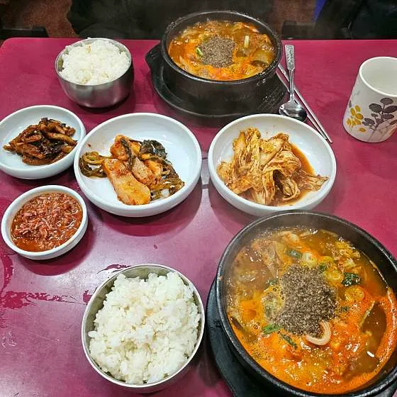 경상도할매순대국