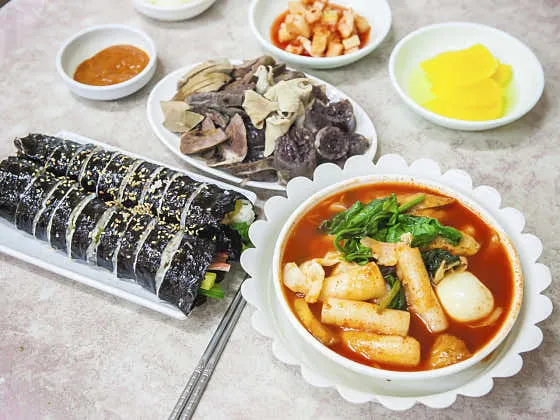 6.25떡볶이